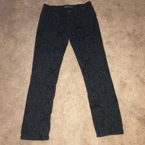 High Rise Levi Jeans - Picture 3 of 8